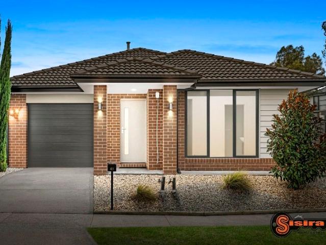 Modern Family Living in a Thriving Epping Location!