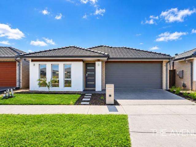 Spacious Family Home in a Quiet Beveridge Pocket