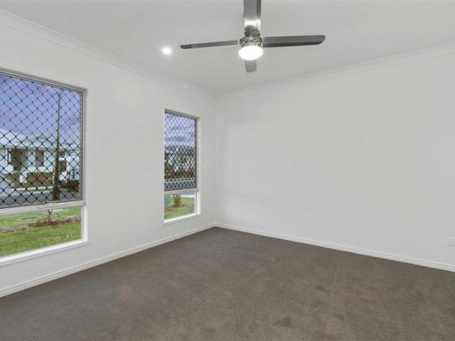 Modern Family Living in Joyner Amber LH | 4 Bed | 2 Bath | 2 Car