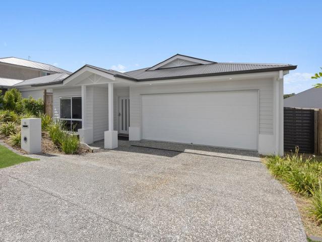 Modern Family Living in Logan Reserve
