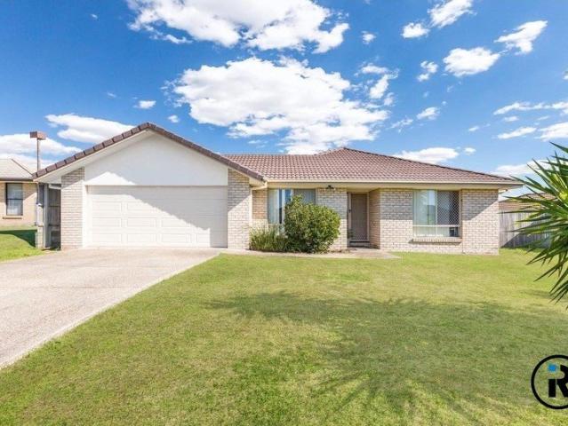 Modern Family Living in Lowood