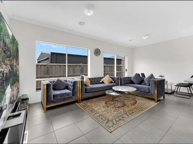 Modern Family Living in Mickleham
