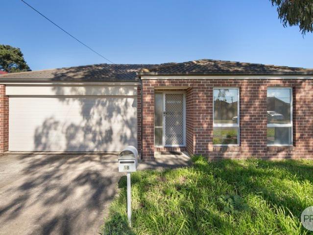 MODERN FAMILY LIVING IN MITCHELL PARK