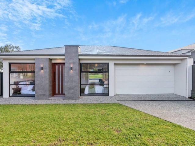 Modern Family Living in Paradise Brand New 4 Bedroom Home
