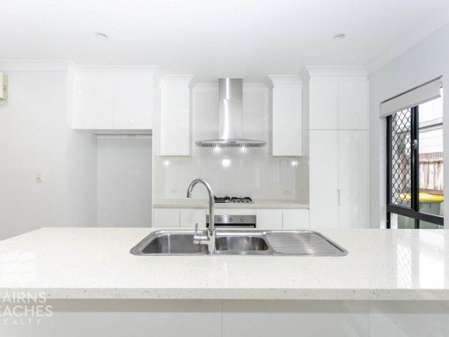 Modern Family Living in Popular Smithfield Village