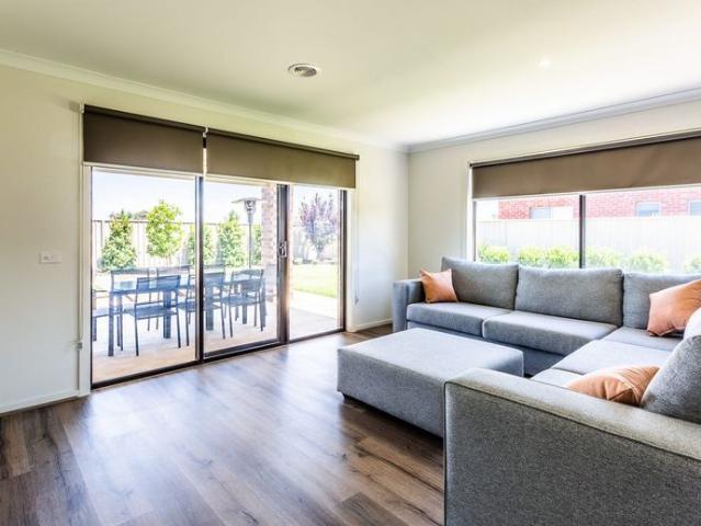 Modern Family Living in Popular West Echuca Estate