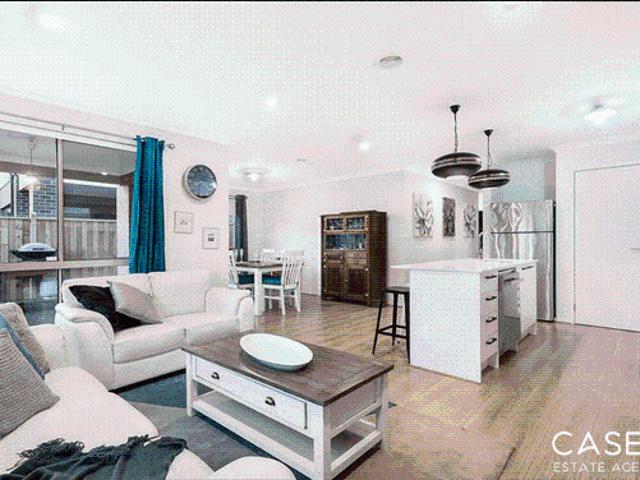 Modern Family Living in Prestigious Delaray Estate!
