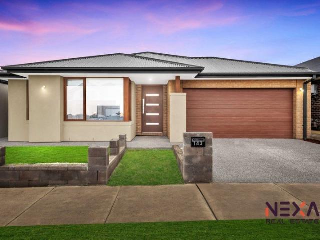 Modern Family Living in Prime Kalkallo Location 143 Antares Parade, Kalkallo