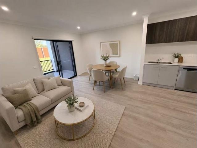Modern Family Living in Prime Officer Location