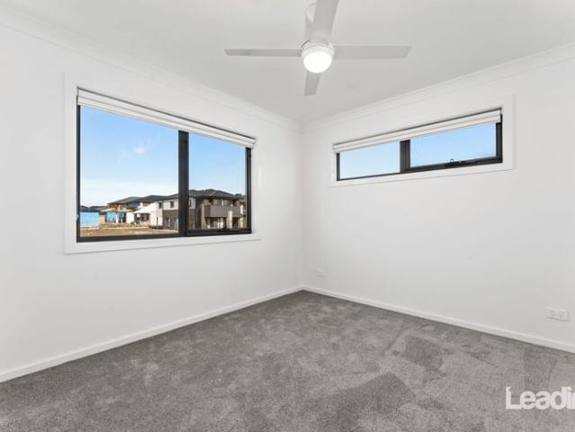 Modern Family Living in Prime Redstone Estate Location!