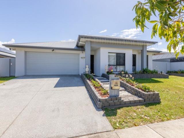Modern Family Living in Riverbank Estate