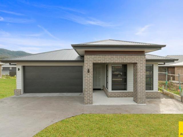 Modern Family Living in Sought After Forest Reach Estate!