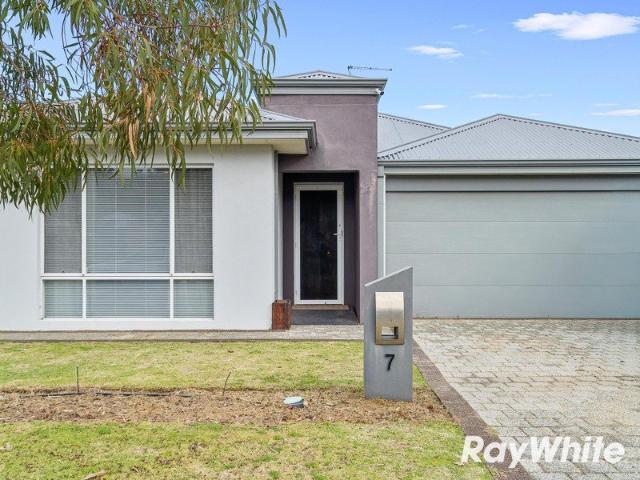 Modern Family Living in Sought After Osprey Waters