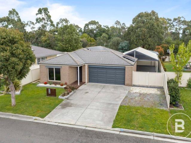 MODERN FAMILY LIVING IN SOUGHT AFTER LOCALE