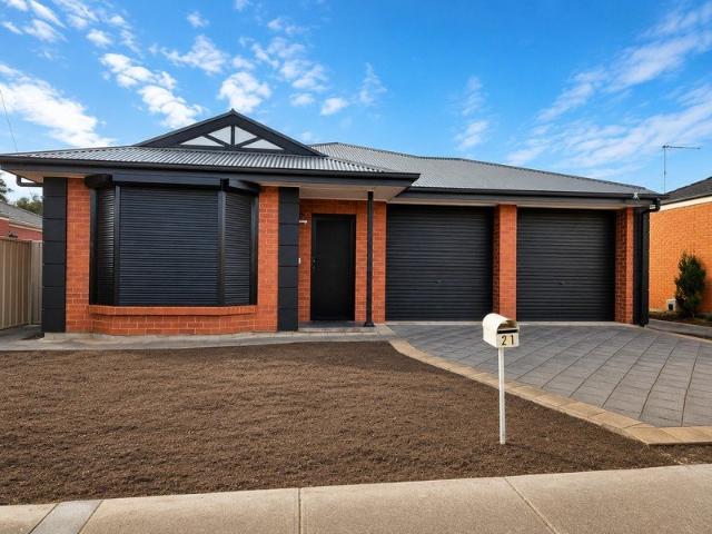 Modern Family Living Just Minutes from the CBD