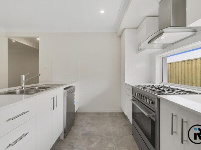 Modern Family Living Meets Comfort & Convenience in White Rock Rent increase to $690 on 28/01/2027