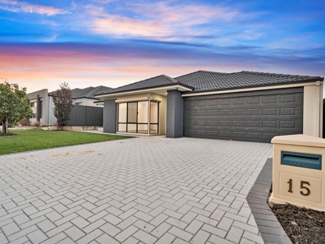 MODERN FAMILY LIVING ON THE DOORSTEP OF THE BEAUTIFUL SWAN VALLEY!