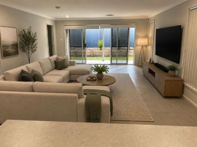 Modern Family Living on the edge of Watagan Park