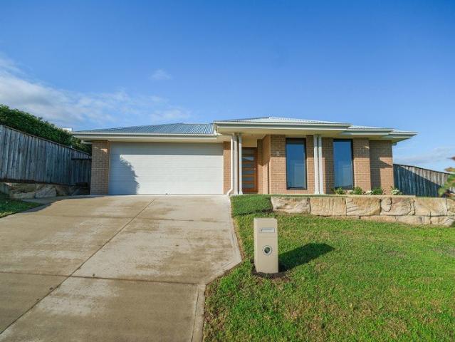 Modern Family Living on a Spacious Corner Block