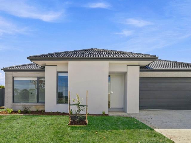 Modern Family Living Opposite the Rail Trail