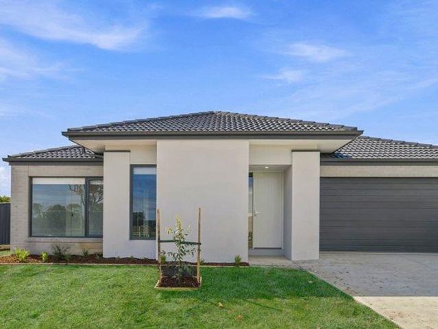 Modern Family Living Opposite the Rail Trail