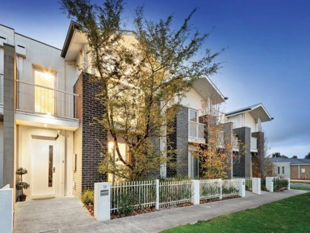 Modern Family Living Opposite Parklands in Prime Alfredton Location