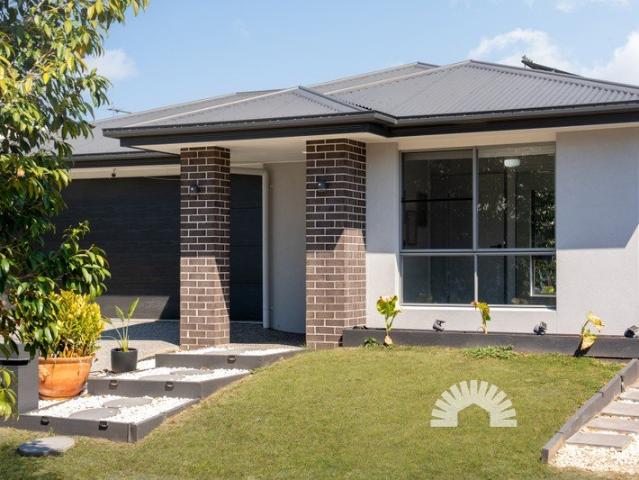 Modern Family Living, Ready for Summer in Kallangur