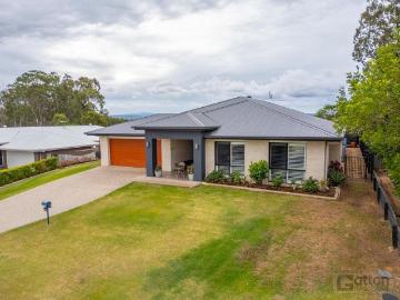 MODERN FAMILY LIVING REDEFINED DELIVERING SPACE, SOPHISTICATION & LIFESTYLE