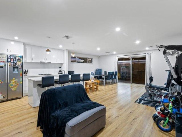 Modern Family Living Spacious, Stylish, and Ready for You!