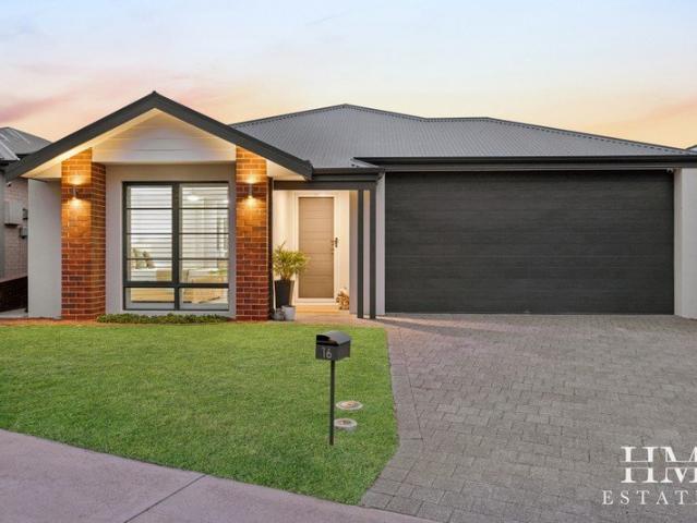 MODERN FAMILY PERFECTION WITH POOLSIDE OASIS IN GUILDFORD SOUTH