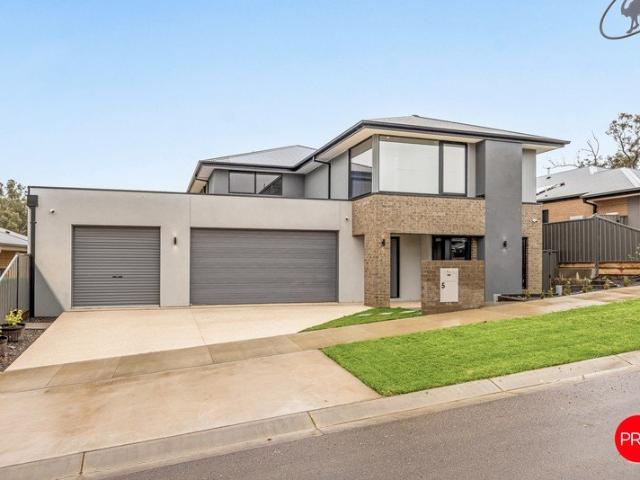 Modern Family Scale in Strathfieldsaye