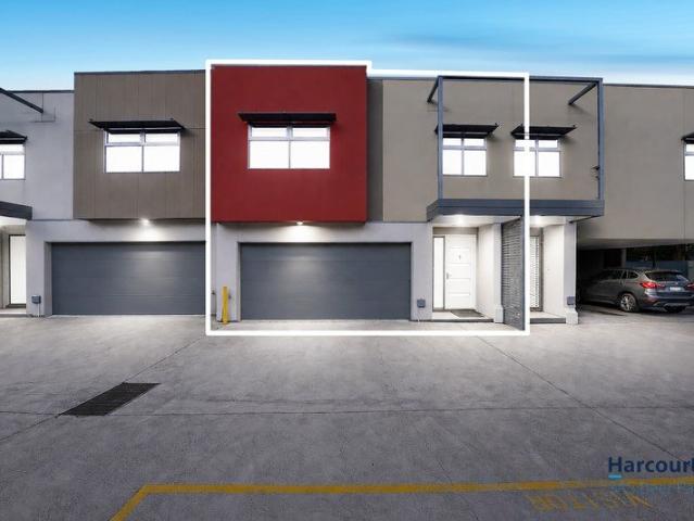 Modern Family Townhouse in a Convenient Albanvale Location