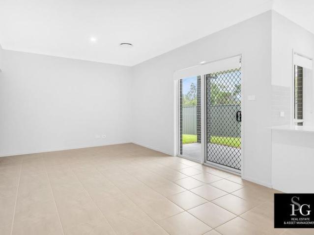 Modern Family 4 Bedroom Home in Farley