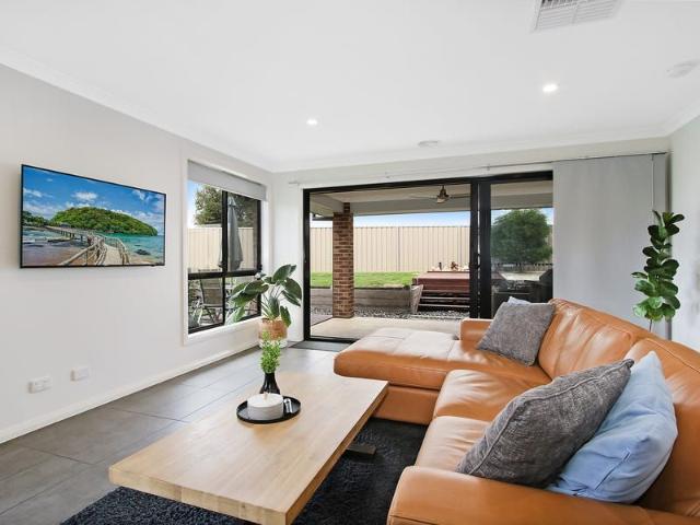 Modern Familiy Home in Thurgoona!