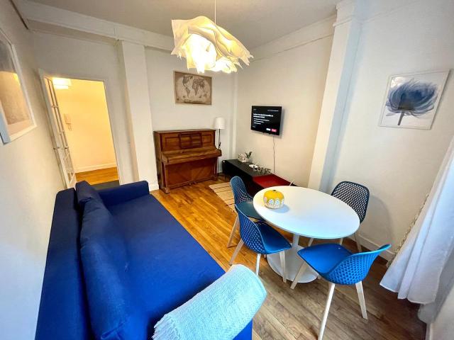 Modern & fantastic apartment close to city center, Paris Amsterdam Apartments for Rent