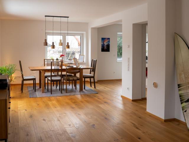 Modern feel good house with charm