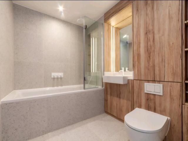 Modern flat 14th floor with gym, cinema and conc