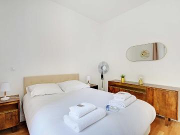 Modern flat 1BD/4P Porte Maillot