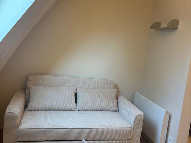 Modern flat close to Gare Saint Lazare, Paris Amsterdam Apartments for Rent