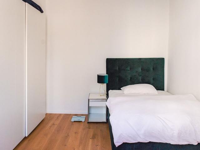 Modern flat in trendy district with old building charm*, Dusseldorf Amsterdam Apartments for Rent