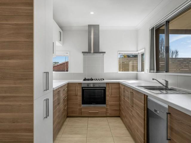 Modern, fresh and low maintenance