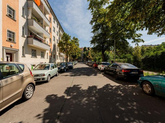 Modern Fully Equipped 3 Room Apartment in Neukölln, Berlin Amsterdam Apartments for Rent