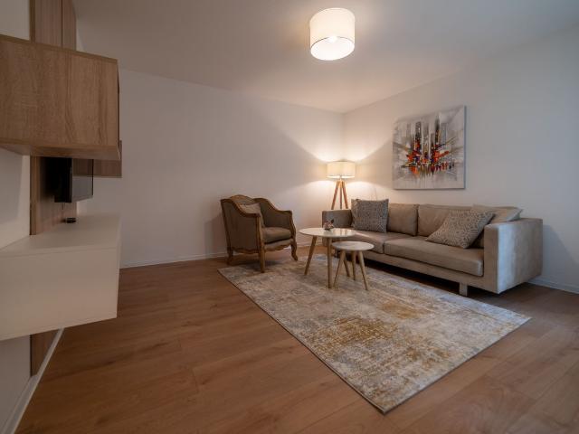 Modern & fully equipped apartment near the city centre, Stuttgart Amsterdam Apartments for Rent