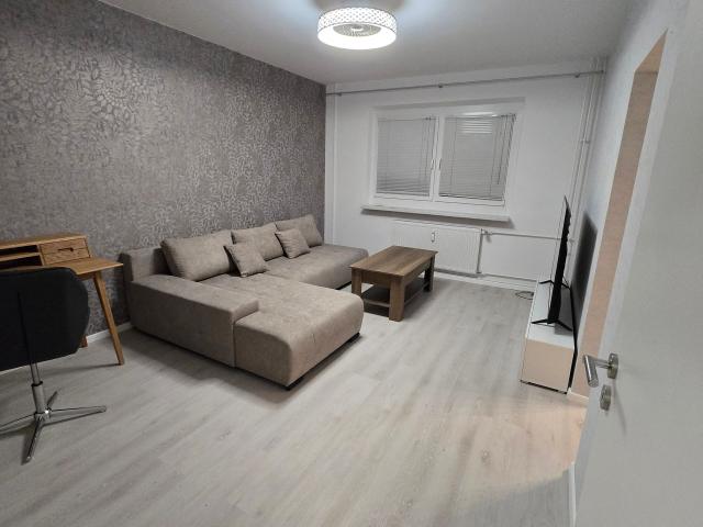 Modern, fully furnished apartment with top amenities & excellent transport connections