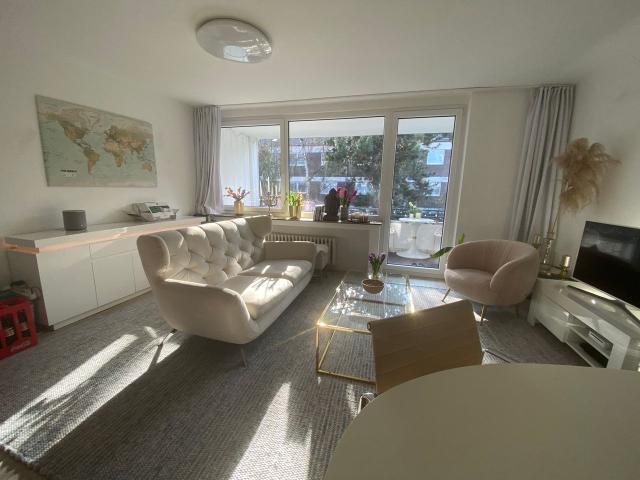 Modern, fully furnished apartment for subletting, Dusseldorf Amsterdam Apartments for Rent