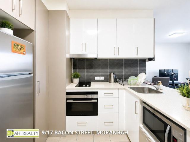 Modern Fully Furnished Apartment in the Heart of Town!