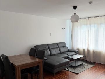 Modern, fully furnished apartment in a prime location in Niederrad