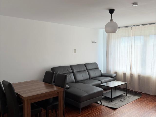Modern, fully furnished apartment in a prime location in Niederrad