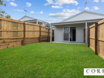 MODERN, FULLY FURNISHED, DESIGNER APARTMENT BILLS INCLUDED!