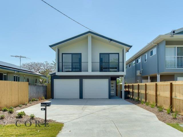 MODERN, FULLY FURNISHED, DESIGNER STUDIO APARTMENT